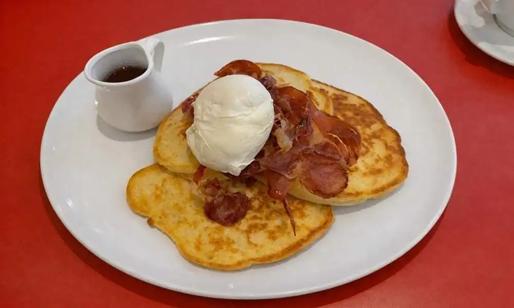 Poppy's Cafe & Bistro